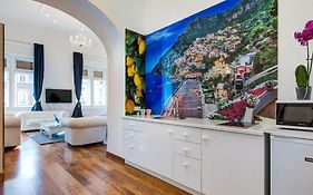 Royale Apartment